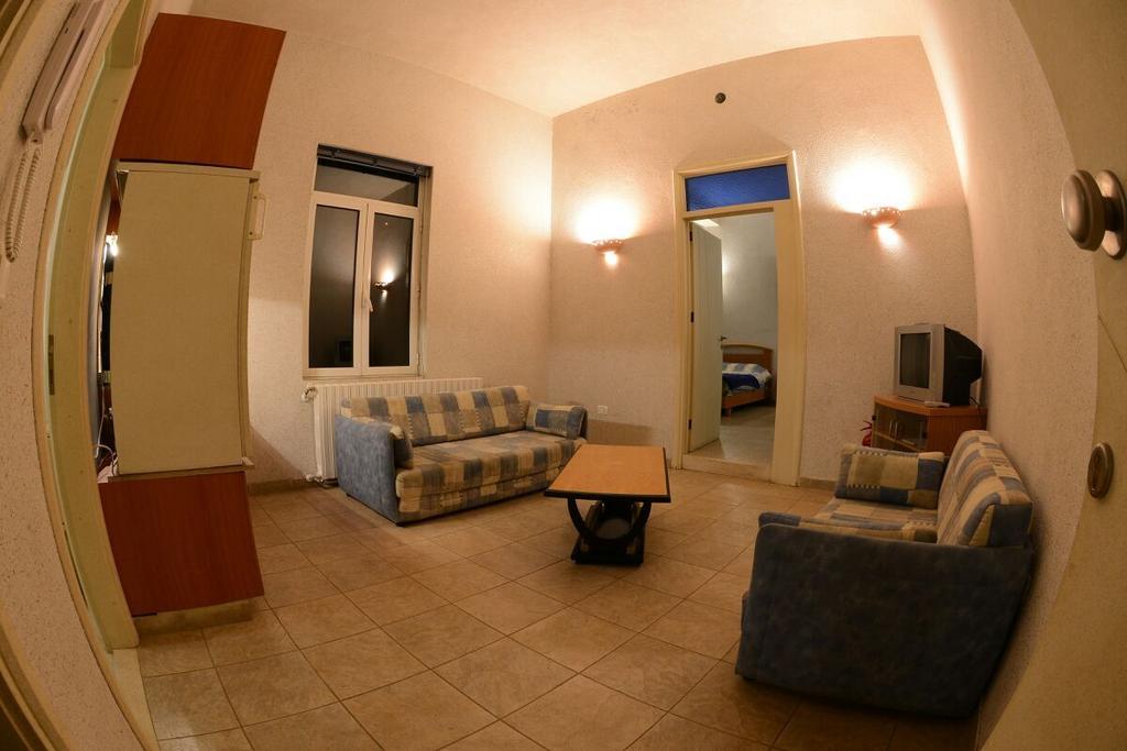 Bauhaus Chalets Apartment Bcharré Rum bild